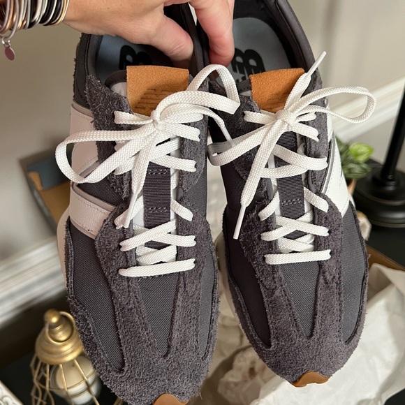 🚫SOLD🚫 sz 10 New Balance 327 NIB - Picture 7 of 10